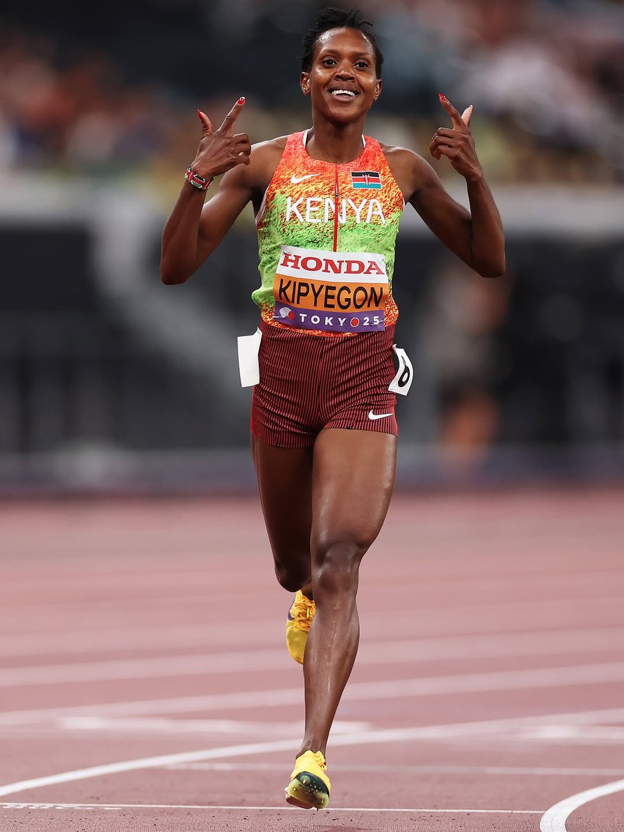 CarolRadull's tweet image. Queen the Track 👑

Faith Kipyegon&apos;s Golden Run:

• London 2017
• Oregon 2022
• Budapest 2023
• Tokyo 2025

#Tokyo2025

📷 World Athletics