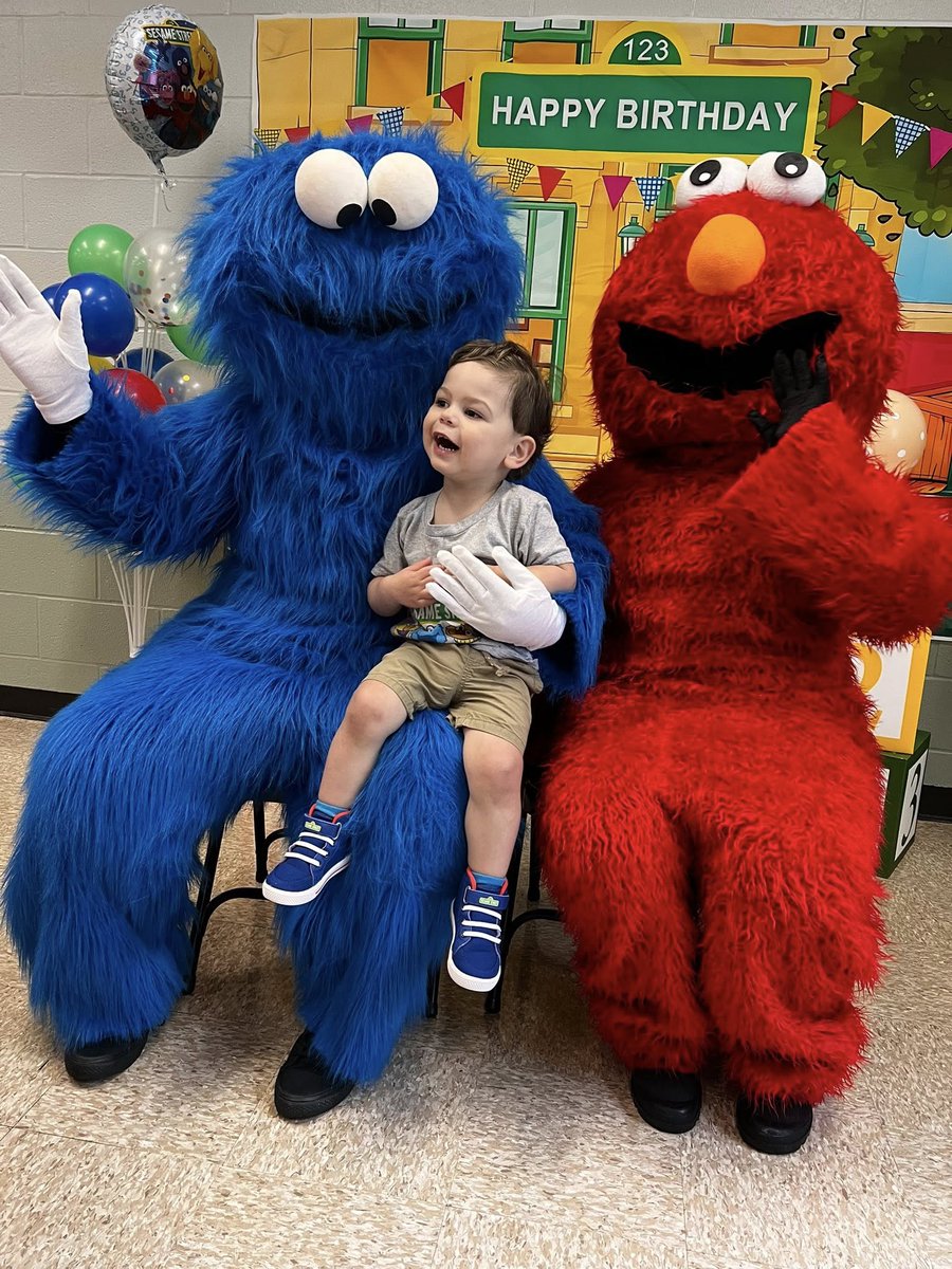 funfactoryparty's tweet image. Planning a kids birthday in the Bay Area? From mascots and magicians to pony rides, petting zoos, bounce houses and more, FunFactoryParties.com has you covered. Book today 👉 funfactoryparties.com/san-jose-bay-a… #SanJose #BayAreaKids #PartyFun