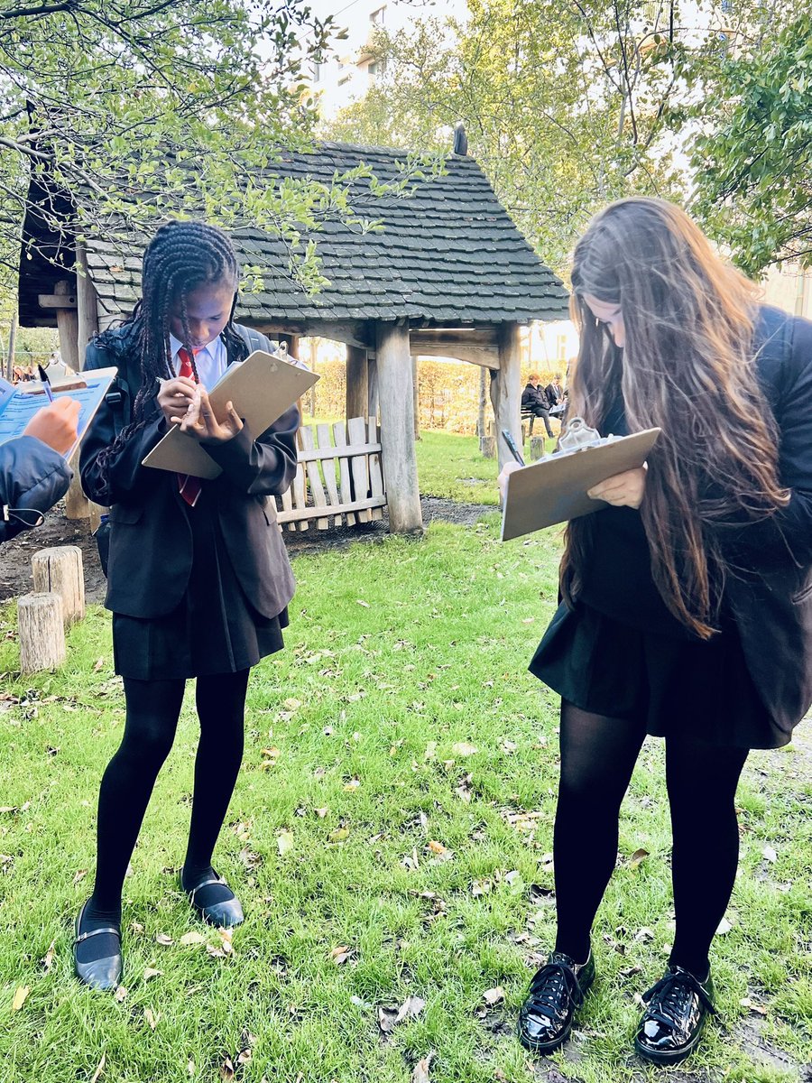📍Today, our Year 11 Geography students headed to Stratford to investigate the impacts of urban regeneration as part of their GCSE Geography studies.

Their dedication and focus will be invaluable as they prepare for Paper 3 in their exams – fantastic effort, everyone! 🌍📝
