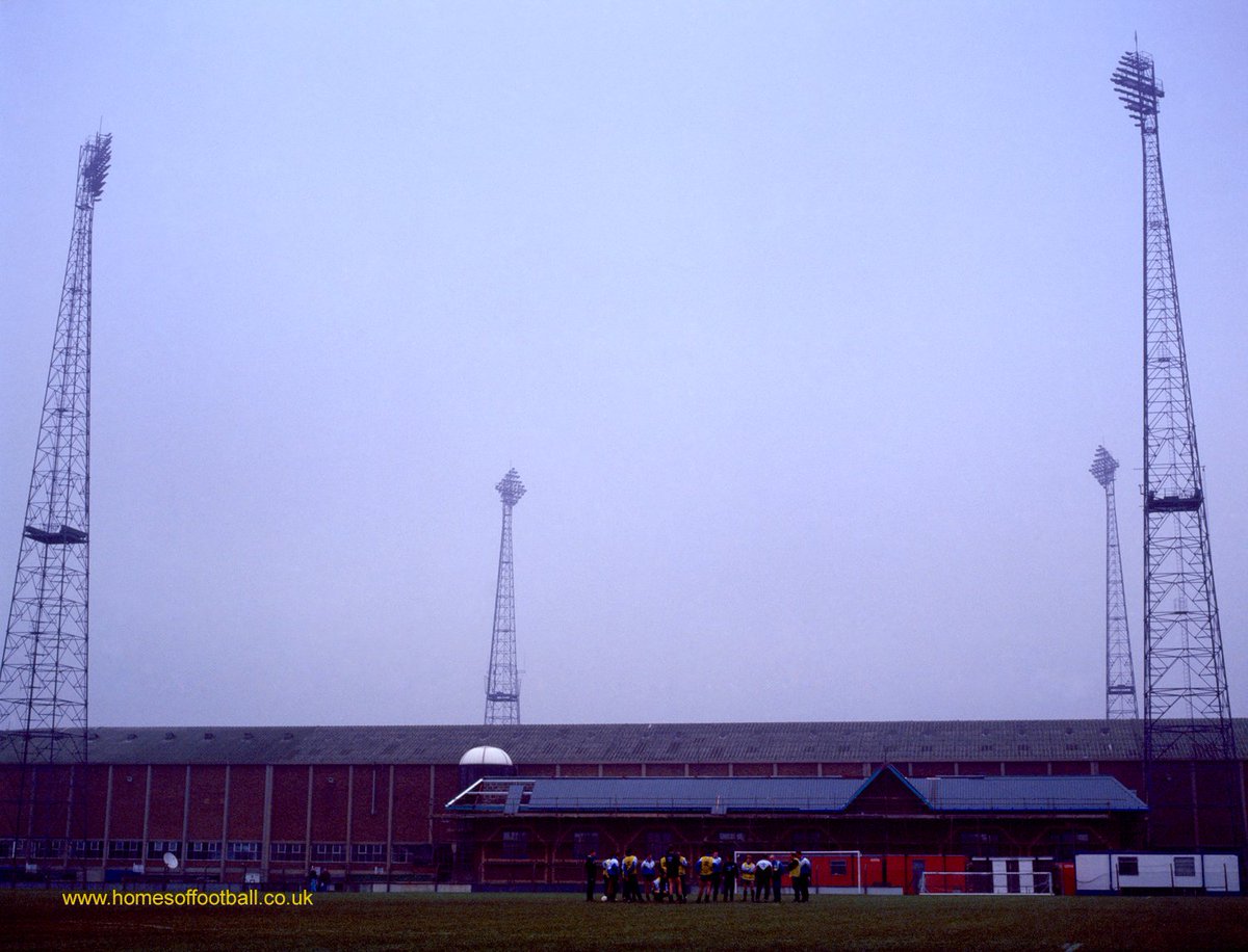 These are MY top 811 Homes of Football pics over the first 36 years...

#757 LEEDS UNITED "THE TALLEST FLOODLIGHTS IN THE LAND" yr1992 Photo©stuartroyclarke/homesoffootball #lufc