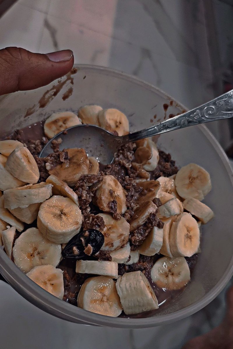 How do I explain this to a momo enjoyer?