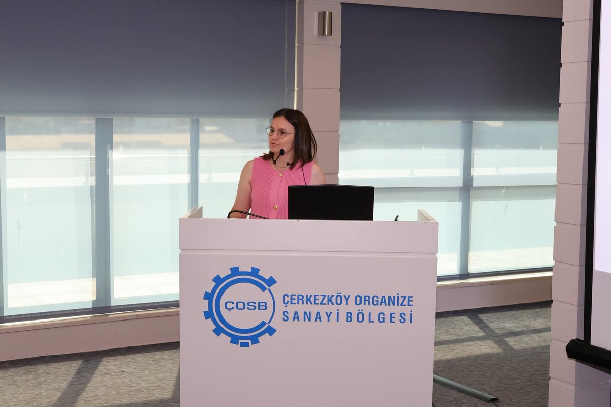 CerkezkoyOsb's tweet image. ÇOSB, sanayide sürdürülebilirlik vizyonunu güçlendirmek amacıyla düzenlediği &quot;ÇOSB Sürdürülebilirlik Platformu İyi Uygulama Örnekleri&quot; etkinliğinde bölgenin önemli firmalarını bir araya getirdi.
#ÇOSB #ÇerkezköyOSB #ÇOSBSürdürülebilirlikPlatformu