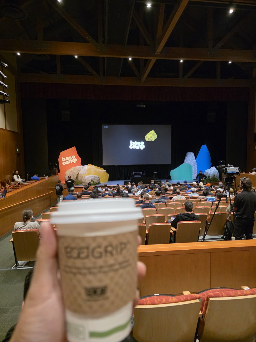 BaseinMY's tweet image. Day 2 Basecamp⁰⁰²! BM 🇲🇾🟦

Don&apos;t miss the AMA with @jessepollak shortly!

#BaseMY