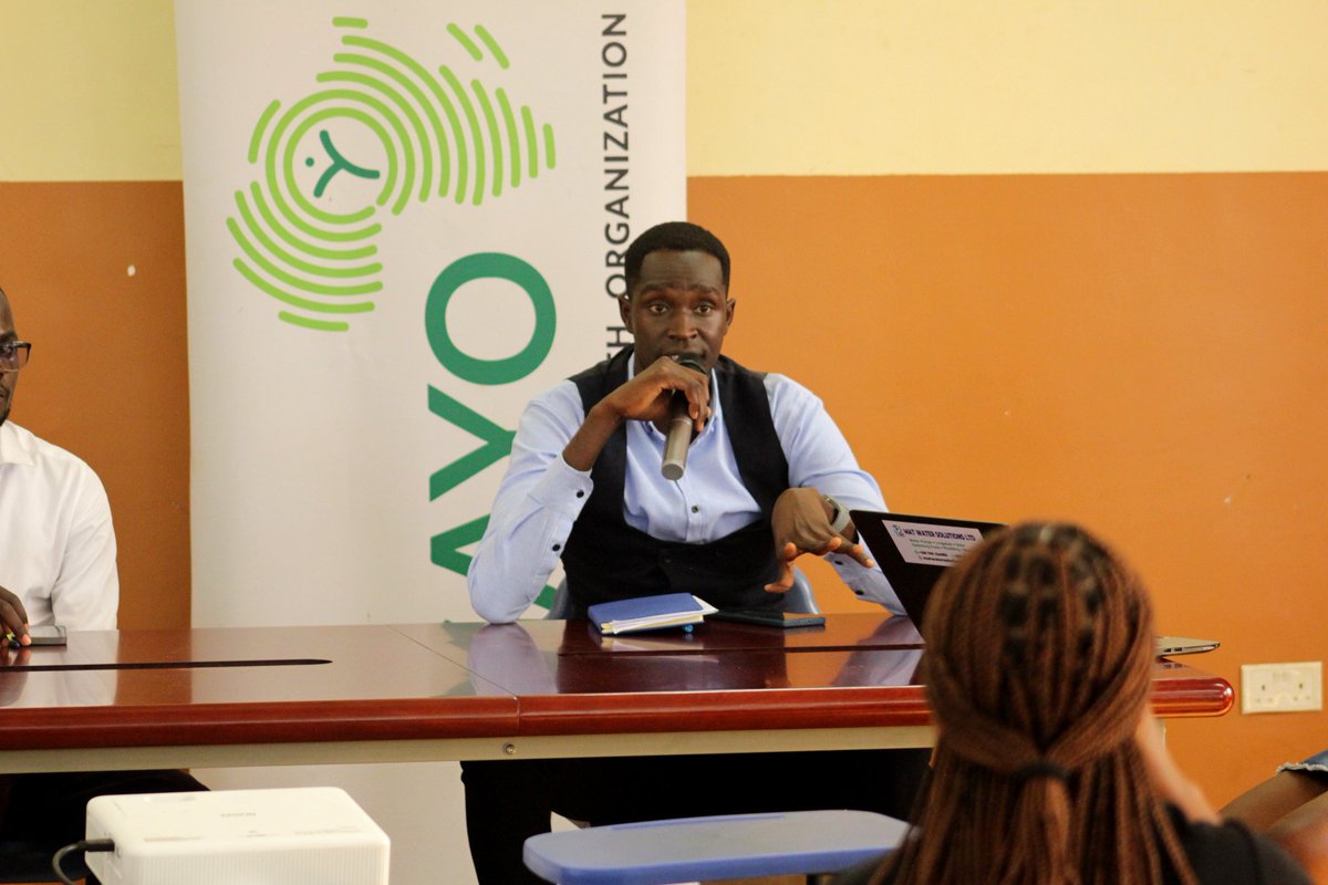 GayoUganda's tweet image. At the Kyambogo University #GreenSkills Public Lecture, a vibrant panel is in session!

Speakers are unpacking opportunities in green jobs and entrepreneurship, sparking fresh ideas for a sustainable future.

#GreenSkills #GreenJobs #YouthInnovation #Sustainability