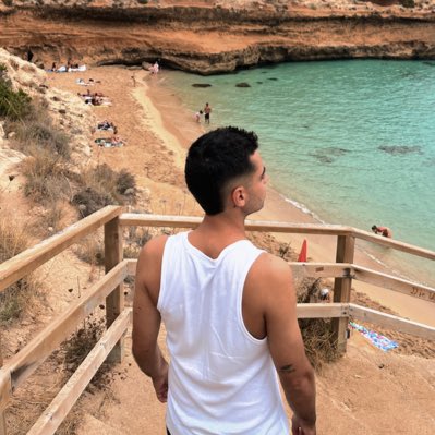 nete1999's tweet photo. #NuevaFotoDePerfil https://t.co/r2SZg6C2Ut