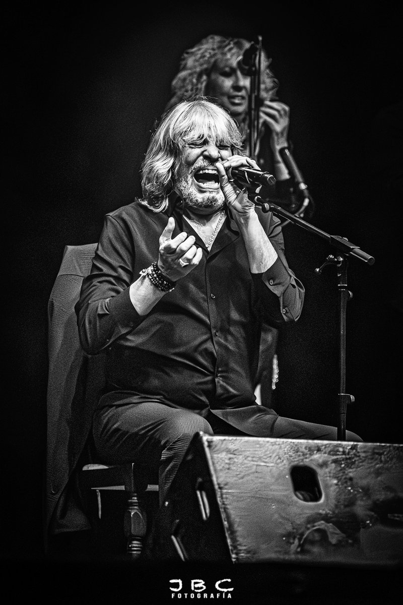 JBarco98's tweet photo. José Mercé en las Fiestas de Salamanca.
#concertphoto #photography #livemusicphotography #musicphotography #concertphotography #salamanca #musicphoto #liveconcertphotography
#musicphotographer #blackandwhitephotography
#rockphotography https://t.co/q4oOBr7BE7