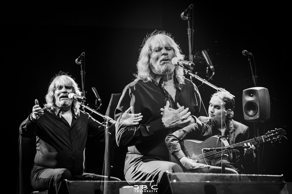 JBarco98's tweet photo. José Mercé en las Fiestas de Salamanca.
#concertphoto #photography #livemusicphotography #musicphotography #concertphotography #salamanca #musicphoto #liveconcertphotography
#musicphotographer #blackandwhitephotography
#rockphotography https://t.co/q4oOBr7BE7