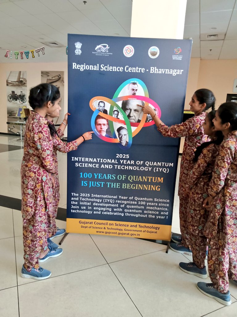 sbrana777's tweet photo. The future is quantum! Join @RSCBhavnagar on 17th Sept for a Special Outreach Program on Quantum Materials &amp; Devices as part of IYQ-2025 celebrations! Explore how quantum tech impacts computing, materials &amp; more!#QuantumScience #IYQ2025 https://t.co/fKYmCLmbt3