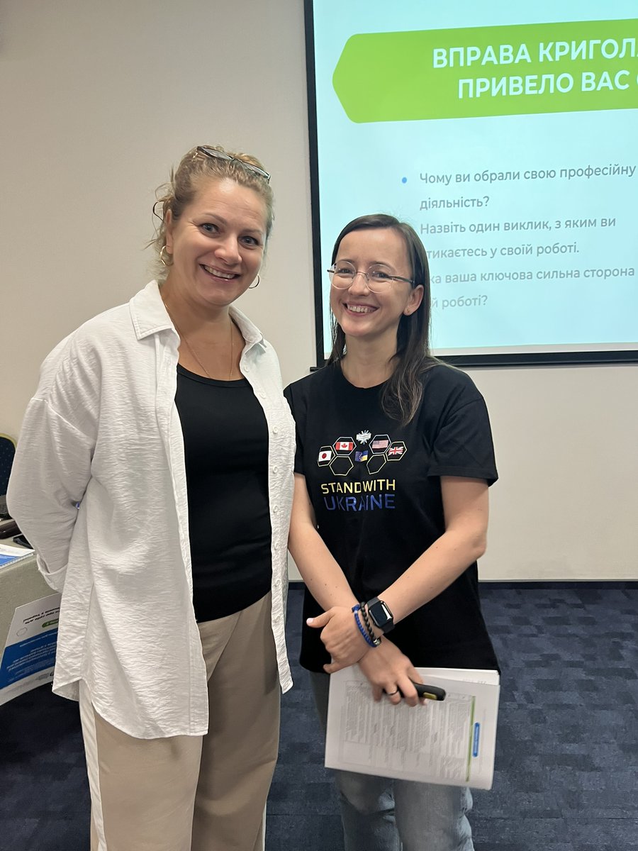 CommunityS_Help's tweet image. Empowering Ukrainian frontline specialists! 🇺🇦

Our 5-day Lviv training equipped them with MHPSS skills for war-affected children.

A proud partnership with @BCHGlobalHealth &amp;amp; @CommunitySelfHelp to strengthen mental health support in Ukraine.

#MHPSS #MentalHealth #Ukraine