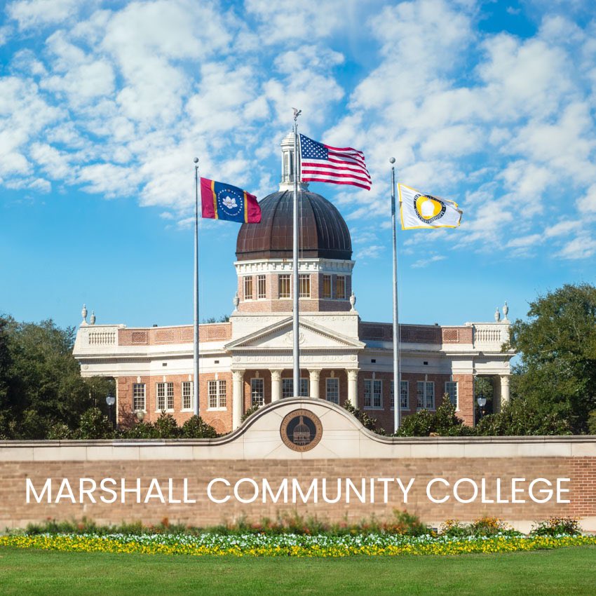 NBA_DAWGBOY's tweet image. #BREAKING🚨The University of Southern Piss is officially changing their name to Marshall CC. This comes after Marshall’s entire team hit the portal last year. Their president stated “This school sucks already, might as well change name the eagle was ass anyway”#TAKEBACKDIXIE