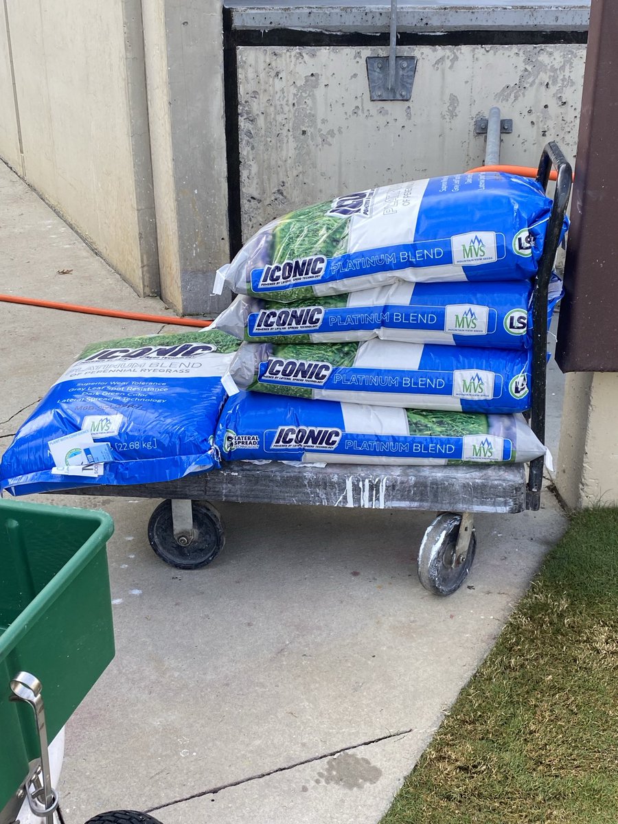 VT Grounds Crew tweet media