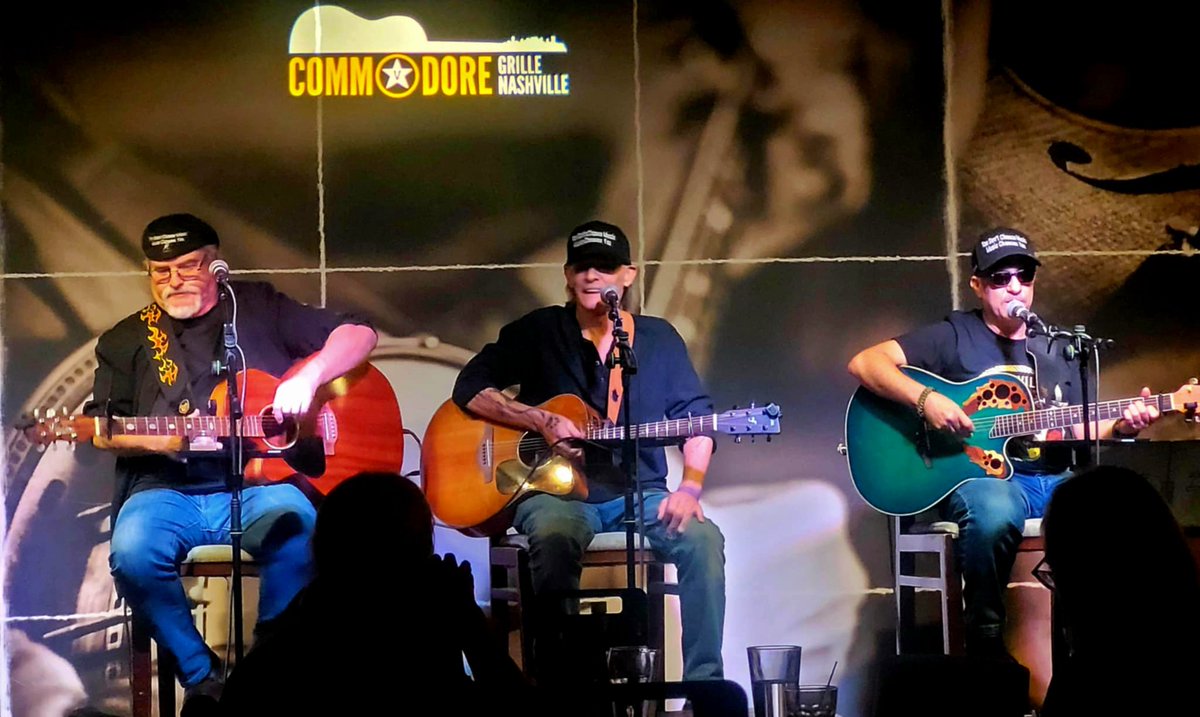 TonyMilazzoLive's tweet photo. Last night @commodoregrille  with my co-writer's @waynenortonmusic @marcalanbarnette Thank's @angiejolyn for the pics! Thank's Debi Champion for having us back!

#songwriter #song  #originalmusic #musician #singer #music #nashville #publishing #tonymilazzo #commodoregrille https://t.co/BPK17NAJ6F