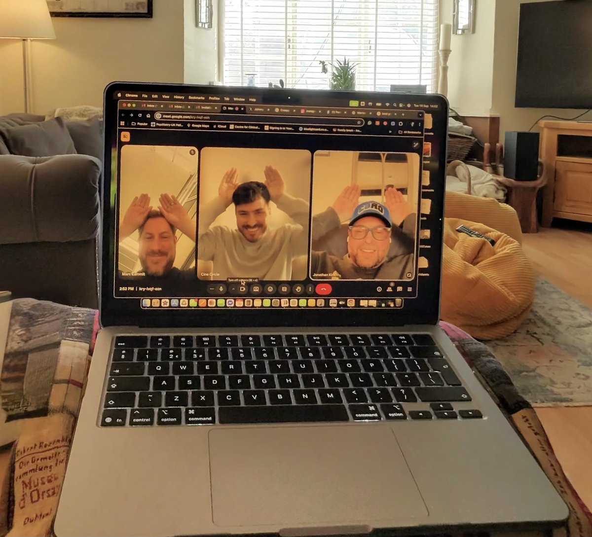 johnnykinch's tweet image. Fantastic preproduction meeting just now with these two geniuses @zammit_marc and ZB Swiek from @cinecircle_uk this is going to be a fun ride! #WARREN 🐰🐰🐰I could see in their eyes just as I took the picture “maybe this wasn’t such a good idea?” 🤣🤣🤣