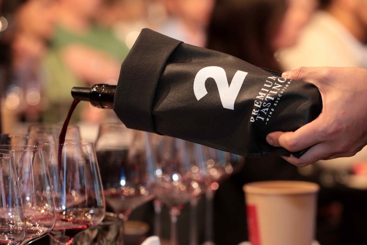 Premium Tasting tweet media