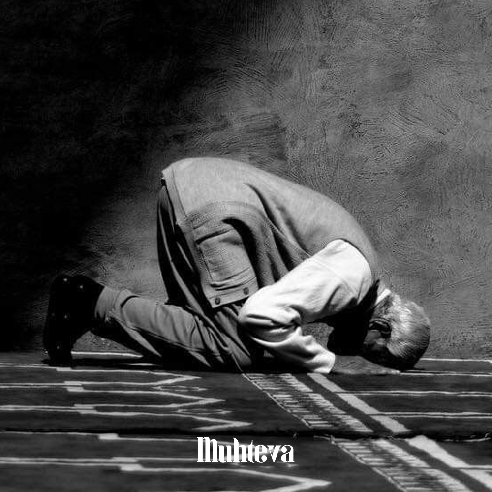 muhtva's tweet photo. ❝Dost istersen Allah yeter..❞ https://t.co/Df6PYoXvMe