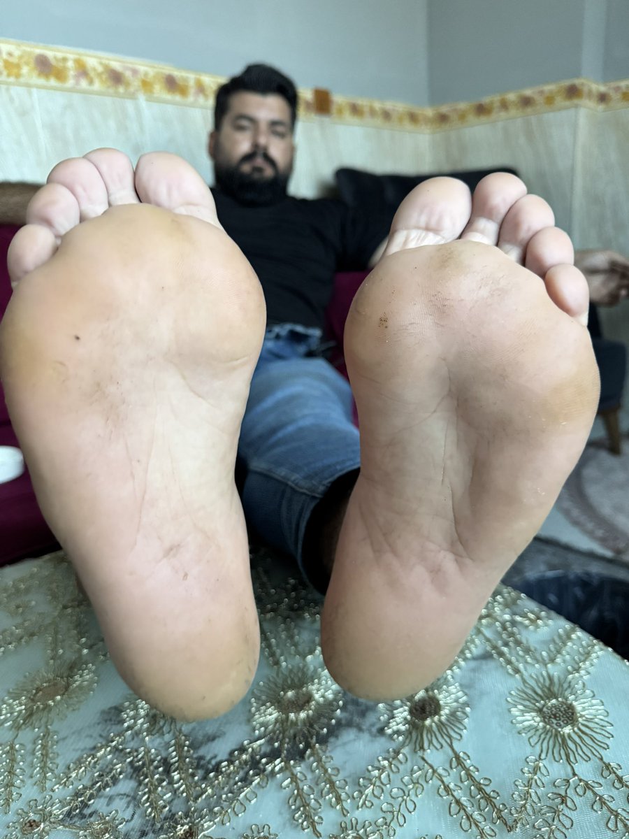 Feet male UAE 🇦🇪 Dubai tweet media