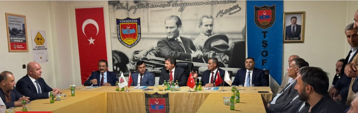 TŞOF Genel Başkanımız Sayın; Mehmet Yiğiner’i Hakkari Yüksekova’da karşıladık. Yüksekova Şoförler Odasında Esnaflarımızı ilgilendiren konularda Verimli bir toplantı gerçekleştirdik.
