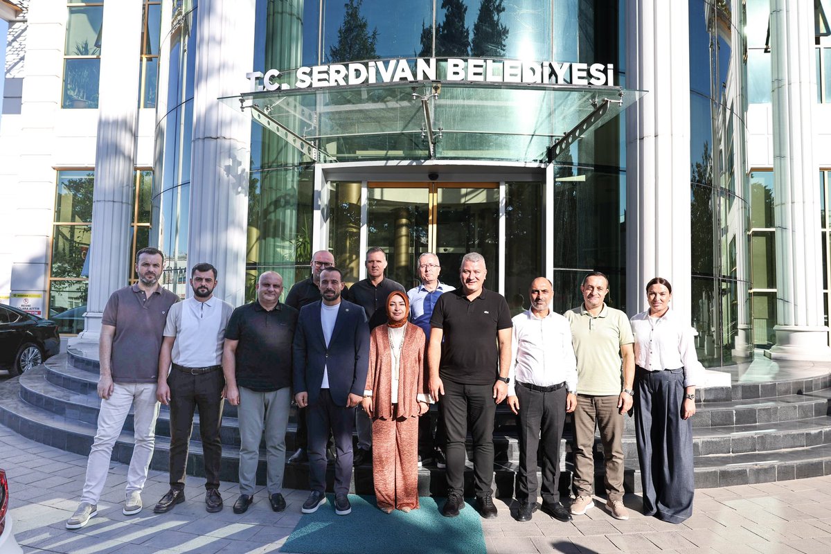 Türkiye Büyük Millet Meclisi Kadın Erkek Fırsat Eşitliği Komisyonu Başkanımız Sayın Çiğdem Erdoğan’ı belediyemizde misafir ettik.

İlçe Başkanımız, başkan yardımcılarımız ve teşkilat üyelerimizle birlikte ilçemize dair projelerimizi, hayata geçen ve devam eden çalışmalarımızı