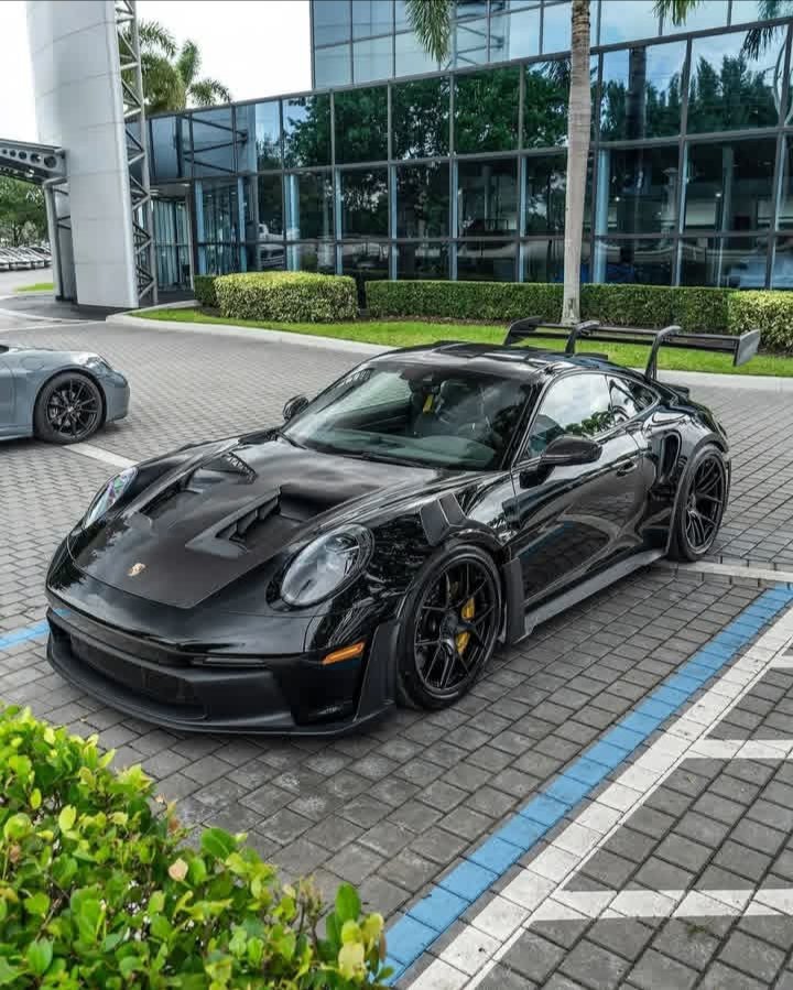 Oscarol95842891's tweet image. #Porsche 🖤♣️🖤
