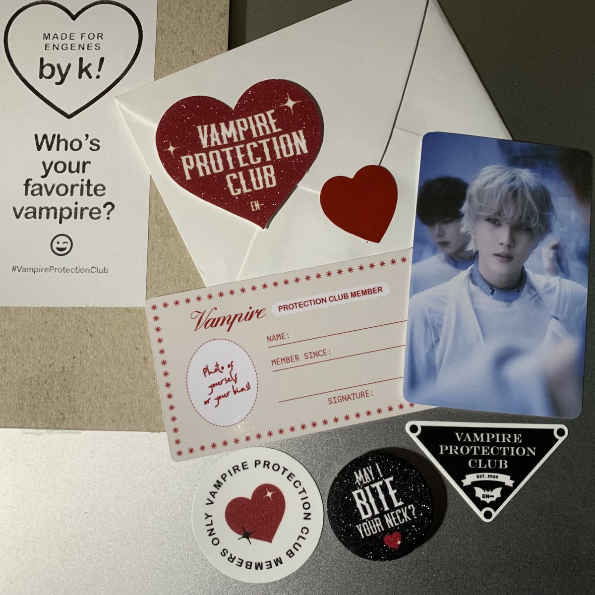 enwoniez's tweet photo. β§ο½₯οΎ: from @alpha018_ | #mailsfromkarabells #VampireProtectionClub
yaaay iβm officially part of the vpc >< loving the pocahol and brooch pin + freebies !! theyβre so pretty & cool π₯Ή thank you sm po !
#rosyhaul βqΛ*qβ https://t.co/urRqy5jSYb