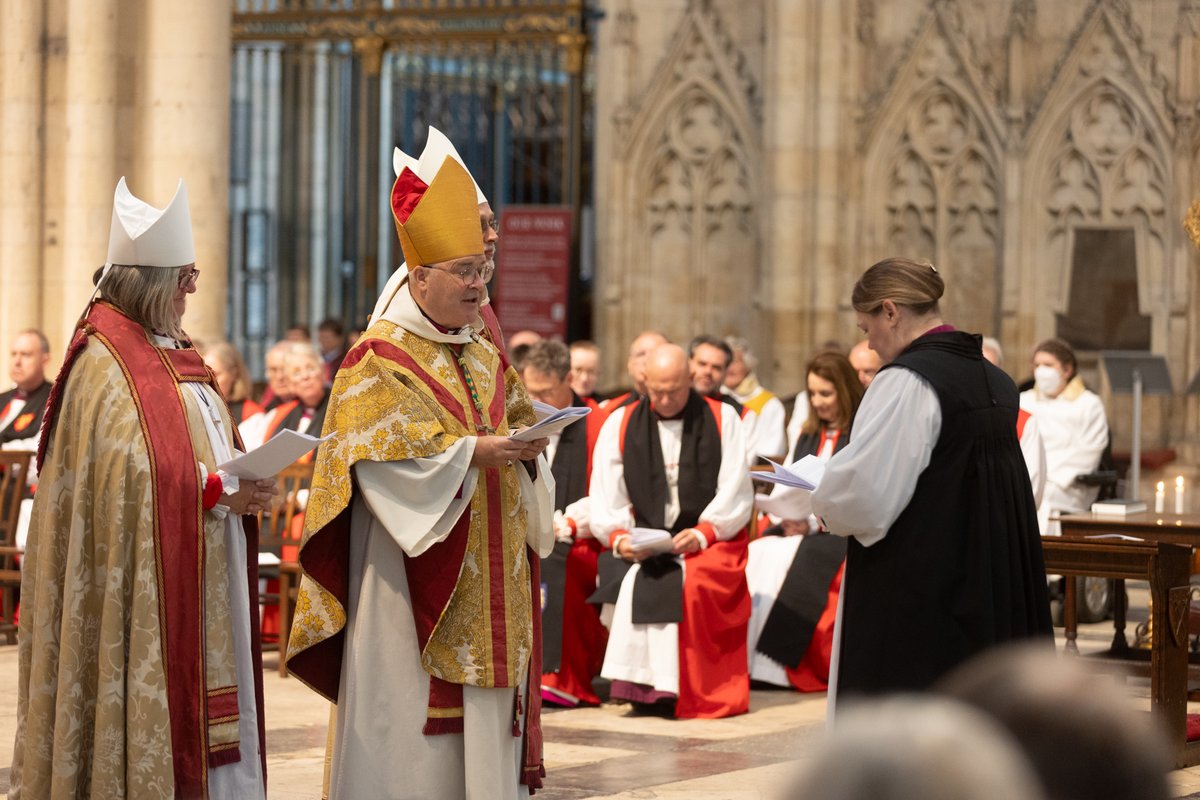 CottrellStephen's tweet image. Join me in praying for Leah, the new Bishop of Doncaster who was consecrated today in @York_Minster, and all in the Diocese of Sheffield.

📸 @ravagephoto
