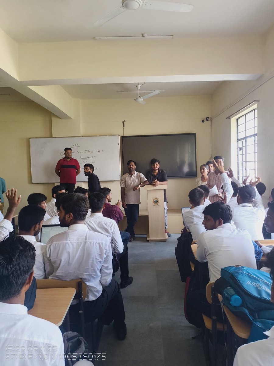 scellgecwc's tweet image. 🎯 From slides to storytelling! Our 3-day PPT Presentation Workshop helped students master design, structure, and delivery for powerful presentations. 🚀 #startupcell #startupbihar #scellgewc #startupindia #innovation #enterpreneurship