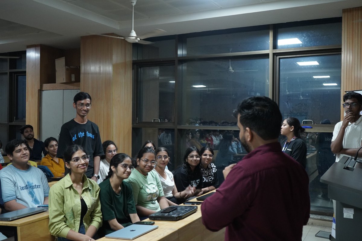 Techcadd_comp's tweet image. Techcadd had the honor of leading a Career Counseling Awareness Program at NIT—where motivation met innovation! 
From the warm welcome to the students’ energy &amp;amp; curiosity, every moment was inspiring. 

Thank you, NIT, for the heartfelt collaboration!