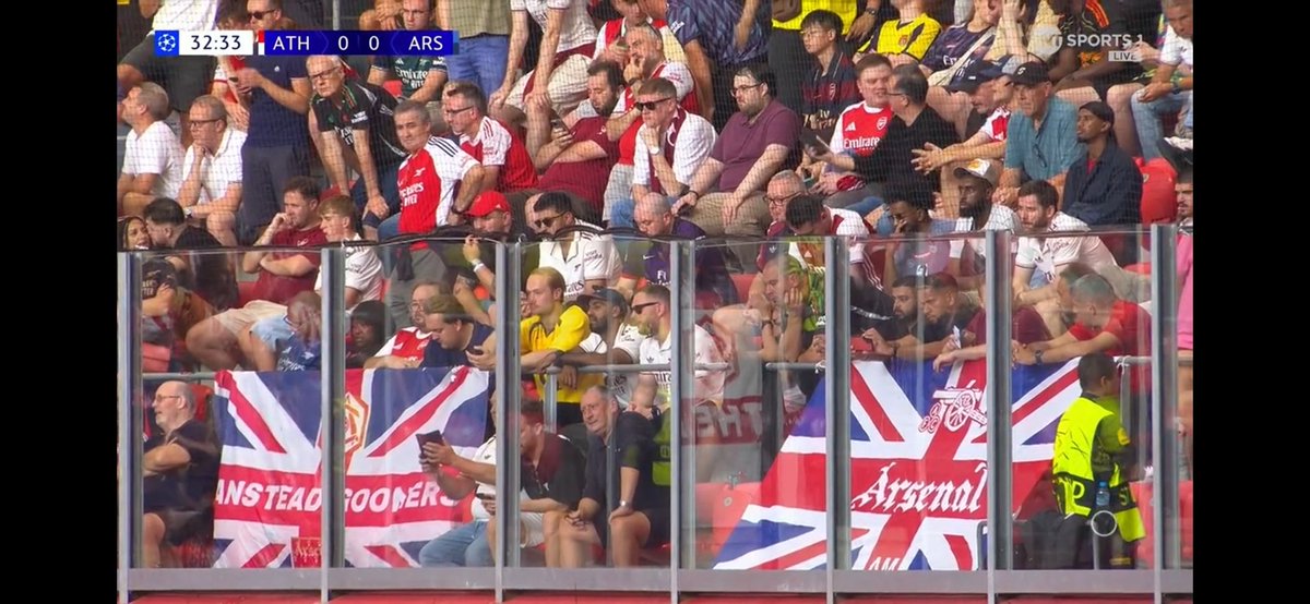 Arsenal fans sit down at European aways 🤣🤣🤣