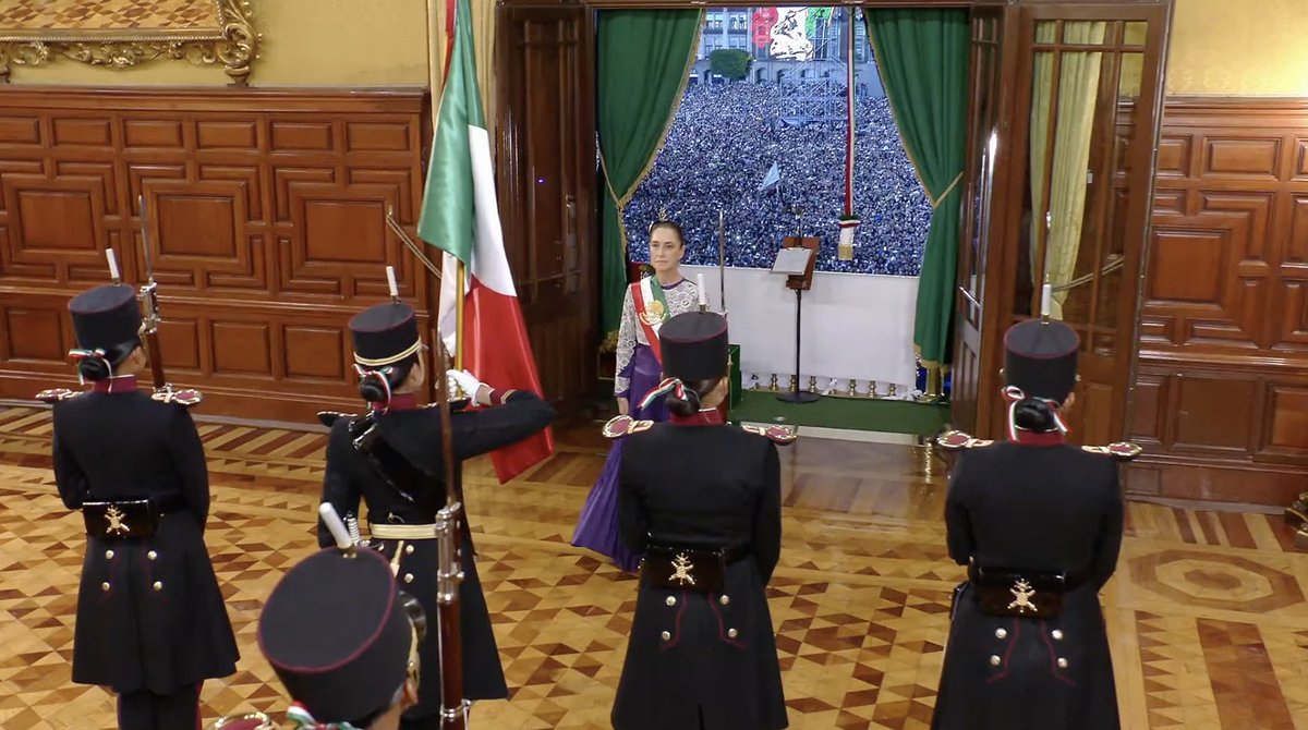 Historia pura !!!!

#miamadapresidenta 
#vivamexico2025 
#ClaudiaSheinbaumPresidenta 
#LaPresidentaMasChingonaDelContinente
#ClaudiaSheinbaum
#GritoHistoricoPresidenta
#GritoDeIndependencia2025
Aplausos!!! 
Esto si es poder femenino 
🙏😍💪🐕🏡🙏