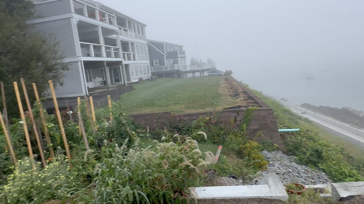 SurfSkiWeather's tweet image. Indecisive Weatherman With His Cats &amp;amp; Dog In The Fog ~ A Nice Tuesday? ~ I'll Tell You Tomorrow
Out The Door Weather'n More with Steve &amp;amp; T-Rex &amp;amp; TK Tue Sept 16 '25
"Tuesday's are good if you can get'em" ~ Has been our theme for most of 2025 ~ thanks to High Pressure over New…