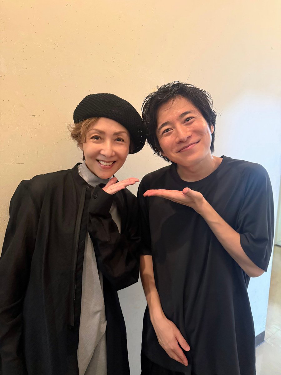 ベートーヴェンでご一緒した村井君の一人芝居‼️
#一人芝居ザ・ポルターガイスト 
観てきました〜〜❣️
とってもとっても素晴らしかったです〜〜🥰💓
凄かった〜〜〜🥺🙏✨

9月21日まで上演しています！
ぜひご覧ください！
<a href="/2025POLTERGEIST/">一人芝居　ザ・ポルターガイスト2025</a> 
<a href="/ryota_muraidesu/">村井良大</a>