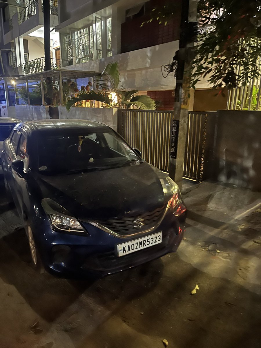 NirenPK's tweet photo. @highgroundtrfps @blrcitytraffic @BlrCityPolice 

What kind of parking is this?? Causing inconvenience to all. 

@ Kumara Park, East Park Road next to Sapthagiri Suzuki Showroom near Shivananda Circle https://t.co/1MQDxGsJ97