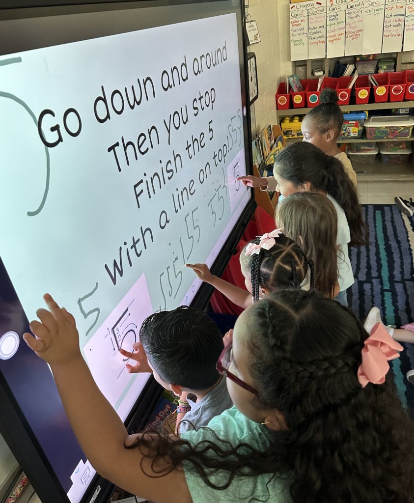 KM Elementary tweet media