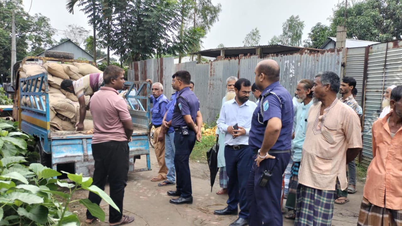 কালিহাতীতে খাদ্যবান্ধব কর্মসূচির ১২৬ বস্তা সরকারি চাল উদ্ধার
