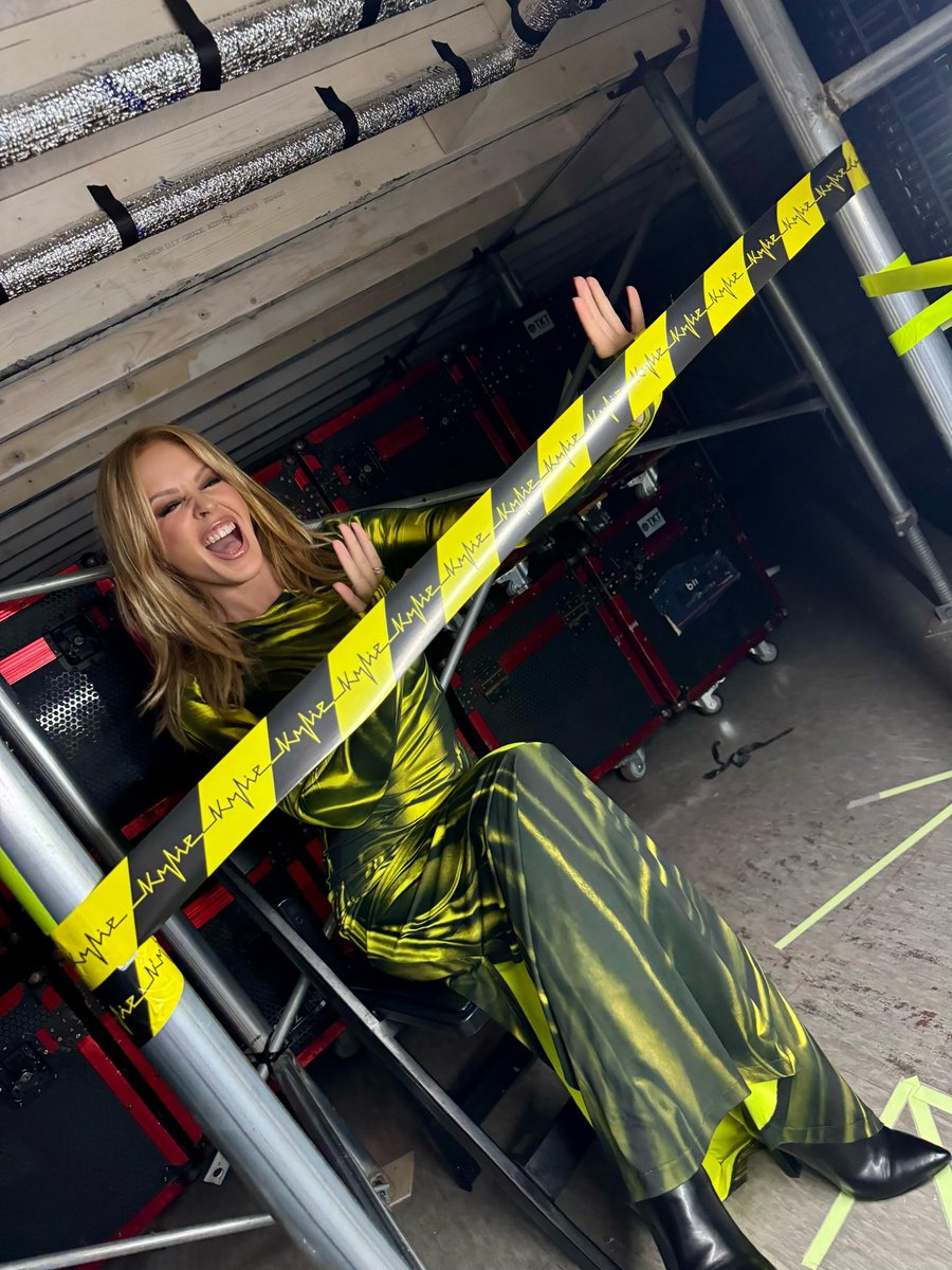 kylieminogue's tweet image. Call me Ky-lie-lie-lie ….