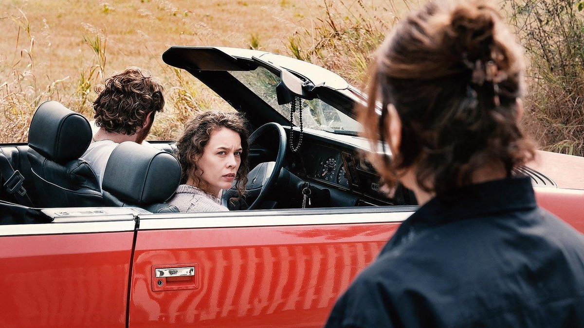 Comienza el Festival de Cine Alemán, que este año celebra 25 ediciones acercando un panorama de la produccíon germana actual. Se destaca, entre otras, Miroirs N° 3,  lo nuevo de Christian Petzold. Será del 18 al 24 de septiembre en Cinépolis Recoleta.
 
infocine.com.ar/2025/09/bodas-…