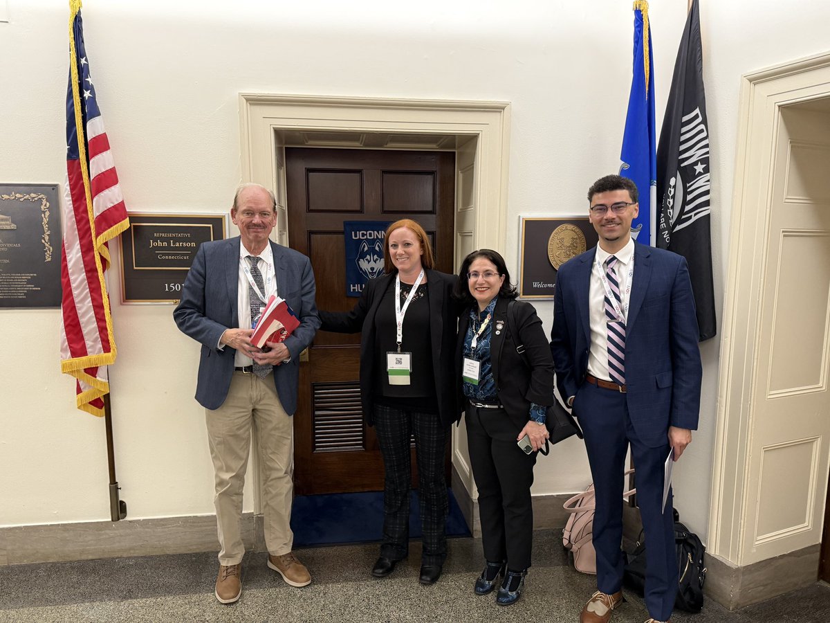 Volleydoc15's tweet photo. Thanks for supporting our patients access to care @RepJohnLarson by cosponsoring HR 3514!  #OrthoAdvocacyinAction #mskcare @AAOS1 @AAOSAdvocacy https://t.co/WuMXogua9A
