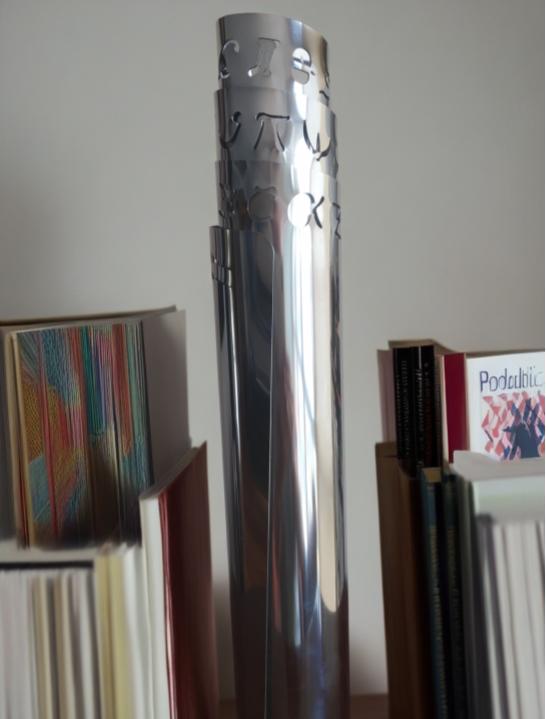 O xurado do XXIII Premio de tradución Plácido Castro decidiu que a merecedora desta edición é Isabel Soto,  polo magnífico traballo en A herdanza Ferramonti de Gaetano Carlo Chelli (ed. <a href="/Huginemunin/">Hugin e Munin</a>). O premio consiste en 3000€ e un Babelio de X. Chaves. 
Parabéns á galardoada!