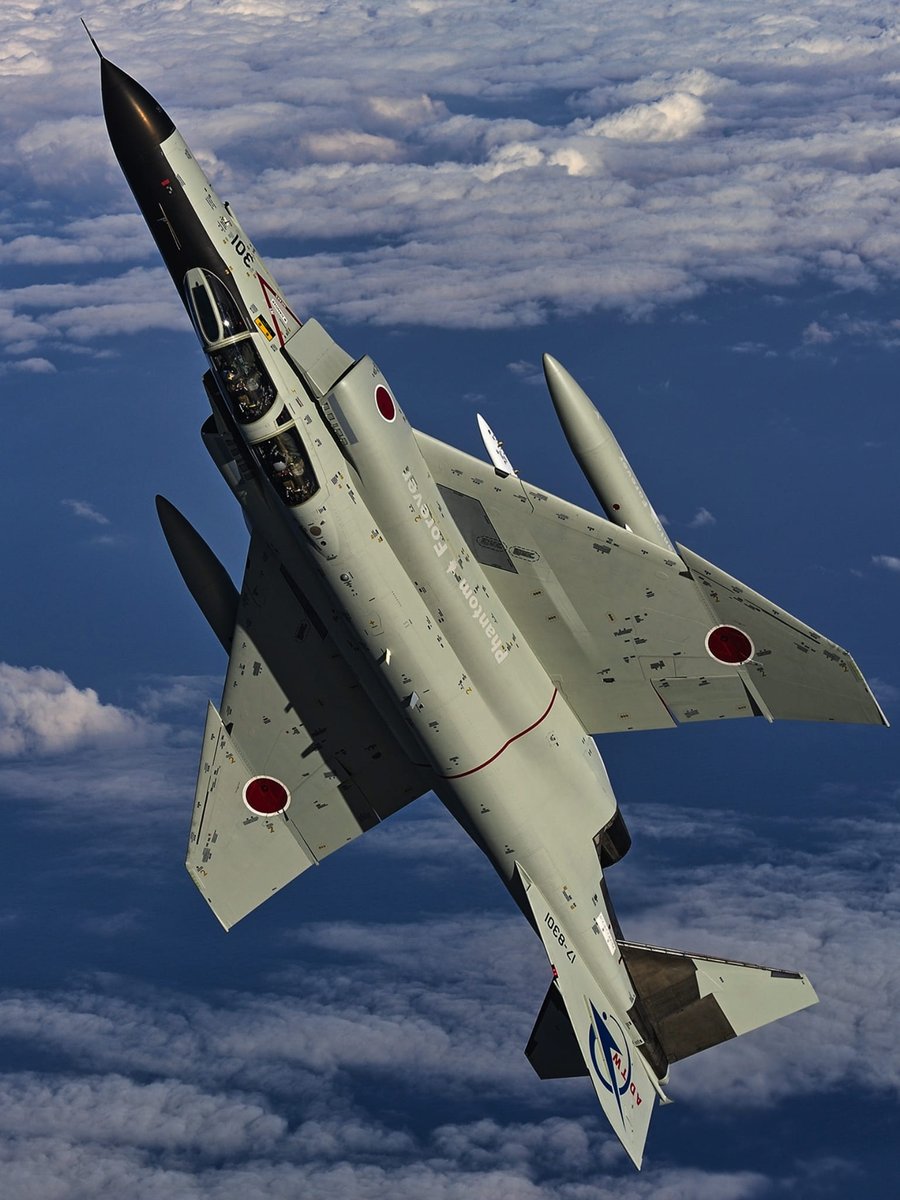 Awesome pic by Katsuhiko Tokunaga