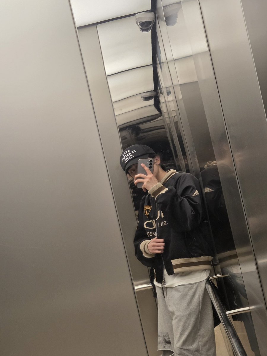 15ARCHIVEz's tweet photo. #JAKE weverse update 🤍 https://t.co/hJsJZg485L