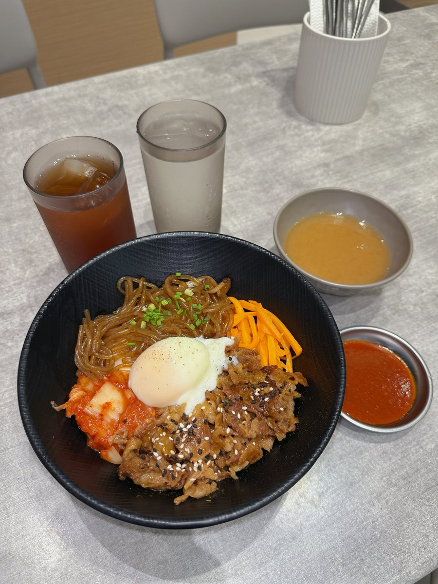 FishFilay's tweet photo. Finally na try ko na both!
Lahat sila masarap! Pero sobrang sarap ng sobra tapaaa #sobracafe #kuyakorea https://t.co/tbSGKnn26n