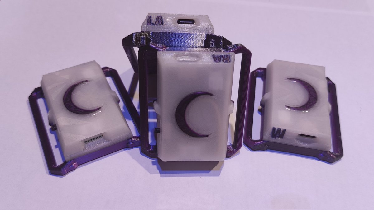 CronoTrackers's tweet photo. Custom VR trackers based on SlimeVR tech
#vrchat #slimevr https://t.co/ZlOMhyPD0s