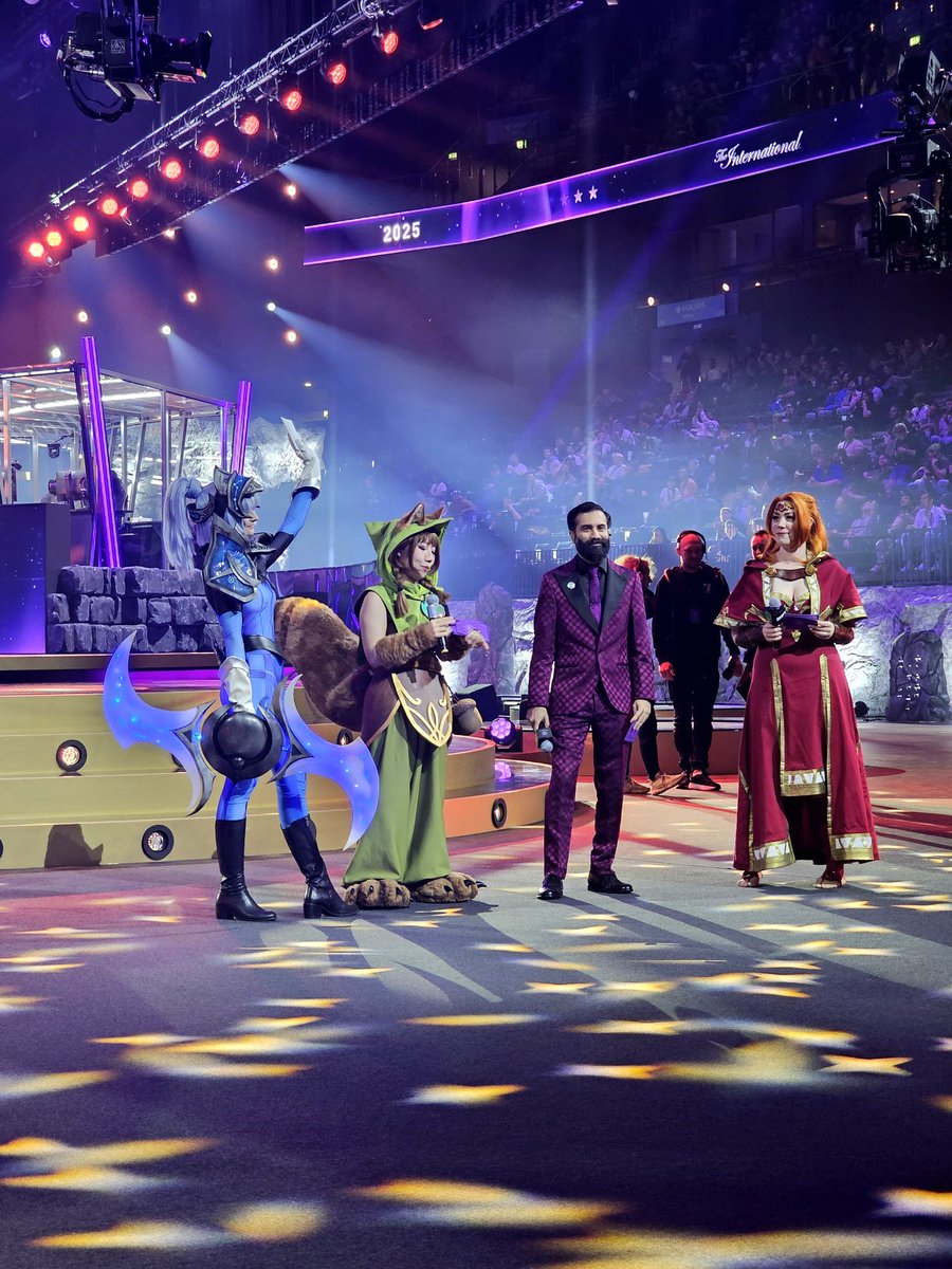 Karoinna • Studio Karo Nova tweet media