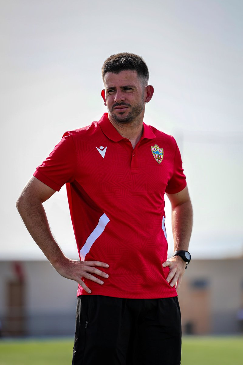 JaviPandiani's tweet image. El antes y el después de un partido en casa. Más allá del fútbol está la vida, recuerden!
⚽️❤️🤍🏟️🫂

#coach #football #life #pre #post