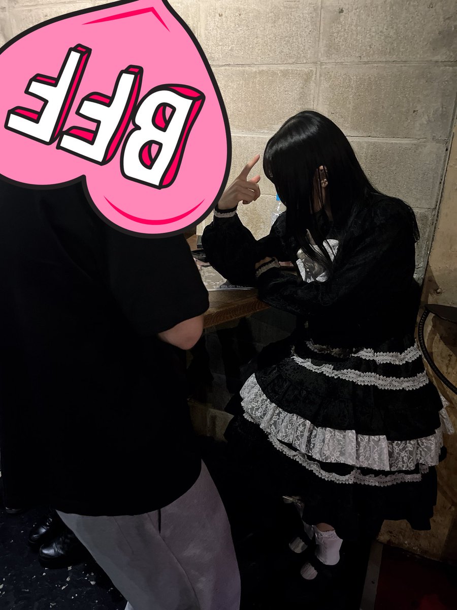 今日のぺいりんずは下北沢251で対バン！

今日もしっとり系からあげてくセトリで満足度高いライブでした！
エイミーでおしゃれ曲の幅が出てるのがデカいと感じる今日この頃
あとinterludeで合間埋めてくれるのすこですദ്ദി^._.^

（オルタネイトでサンリオMIXを布教しているのでよろしくお願いします）