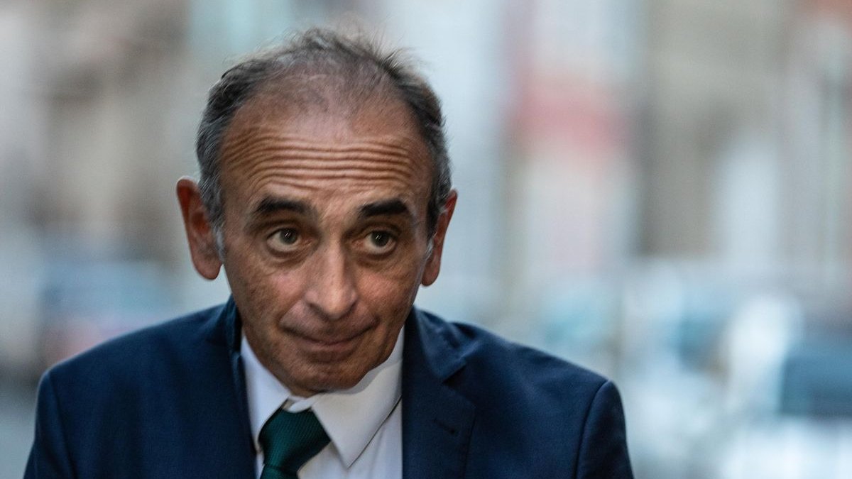 🚨 Éric Zemmour vient d’être à nouveau définitivement CONDAMNÉ pour injures publiques et provocation publique à la haine ou à la violence, à raison de l'origine, de l'ethnie, de la nation, de la race ou de la religion.

Il avait comparé l'islam au nazisme et dépeint tous les