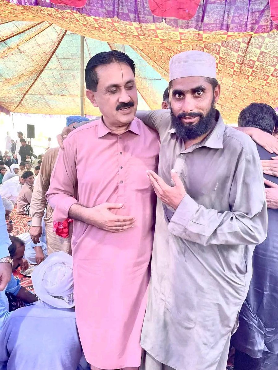 jamshaid Ahmad dasti (@jamshaidadasti) on Twitter photo Caption...? Caption...?