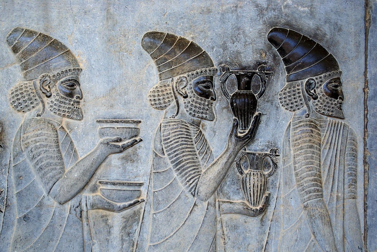 Leo Braudy proposes a historical and aesthetic rationale for George Lucas’s Museum of Narrative Art: "The artistic urge to create a sense of the lifelike, the moving, the temporal in a visual art that is otherwise static remains unchanged." lareviewofbooks.org/article/the-lu…