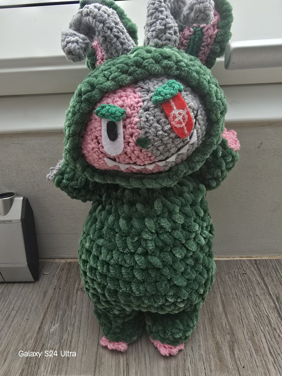 Docbubu - the real goat!

Loved the art so much, so I tried to crochet him.🩷