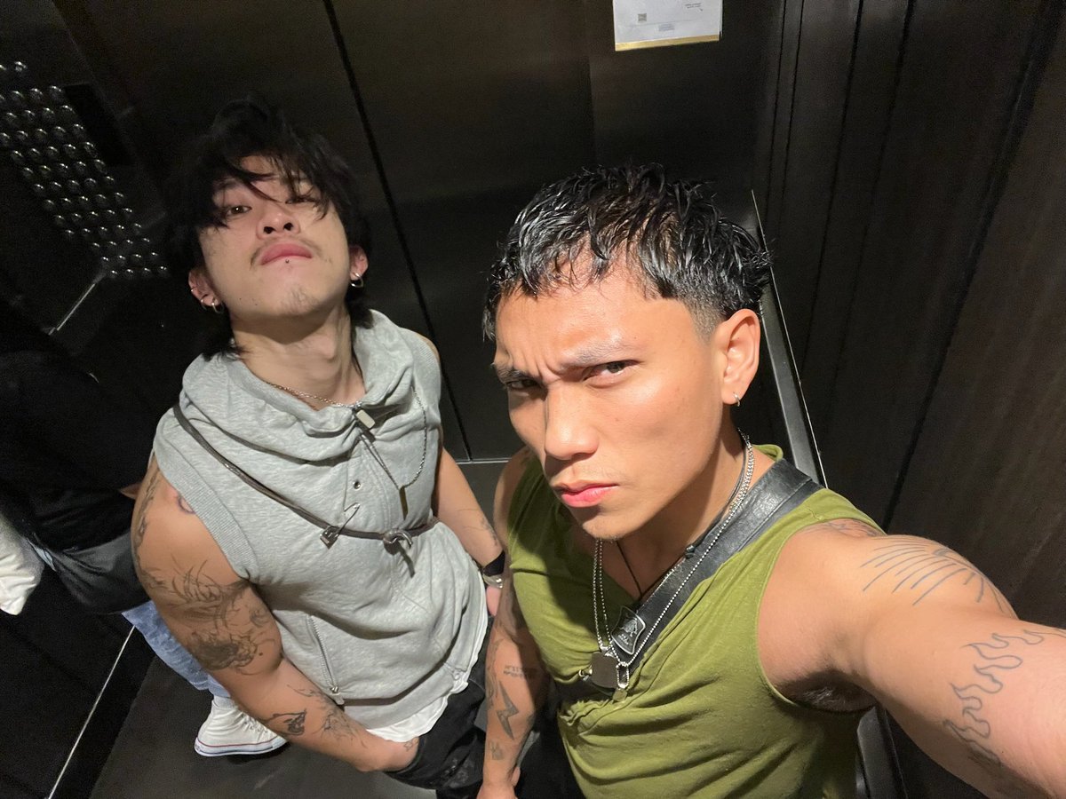 z3 (@exnihalo) on Twitter photo 